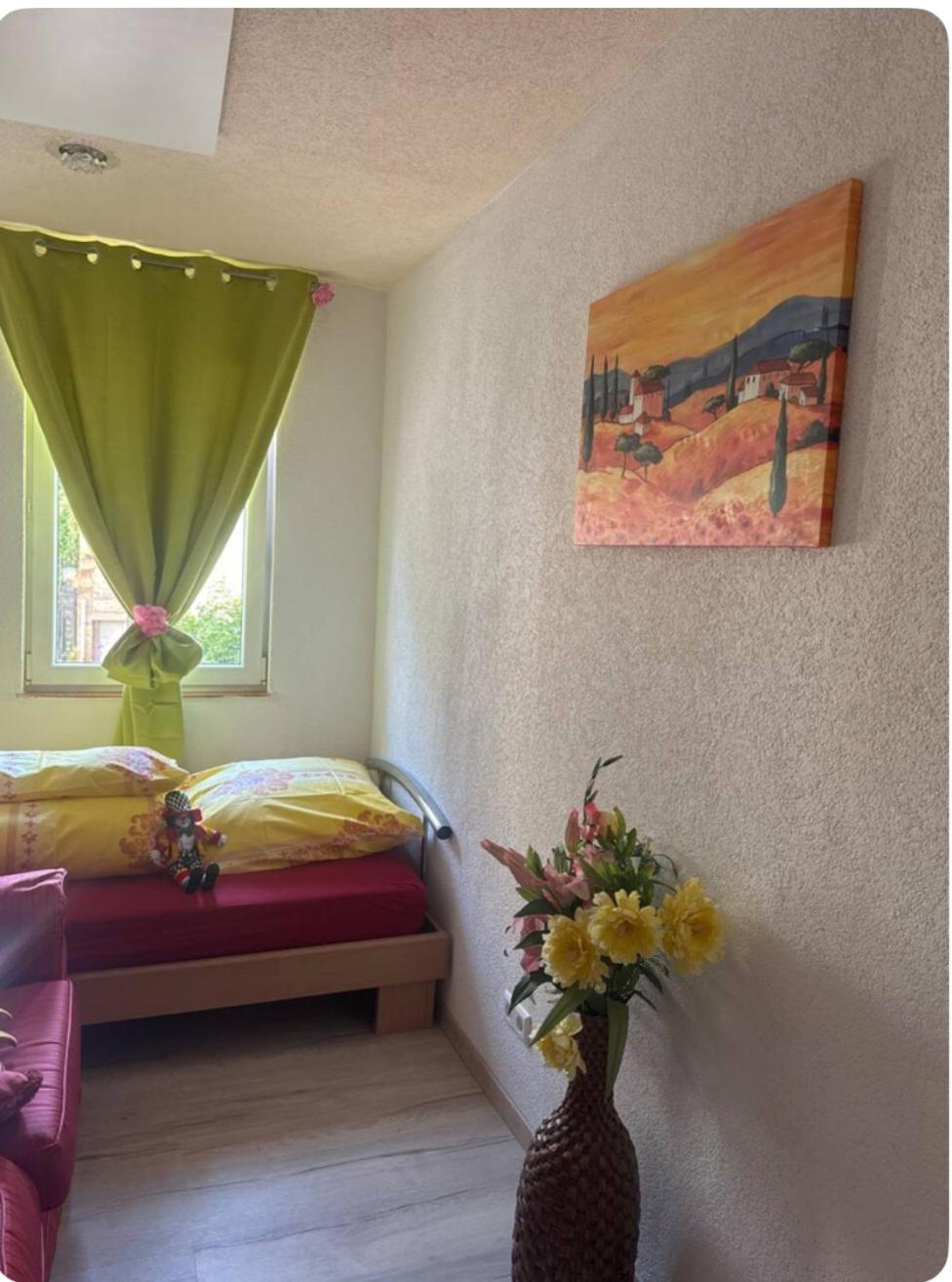 Cafe Graf Apartment Вайнсберг Екстериор снимка
